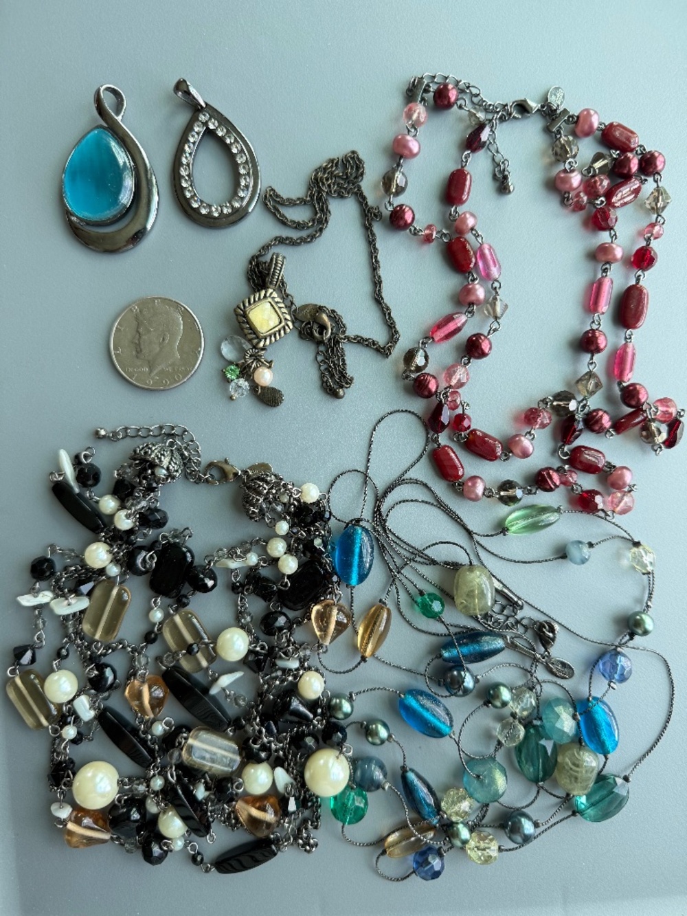 LIA SOPHIA Bundle 4 Beaded Necklaces and 2 Pendants NWOT